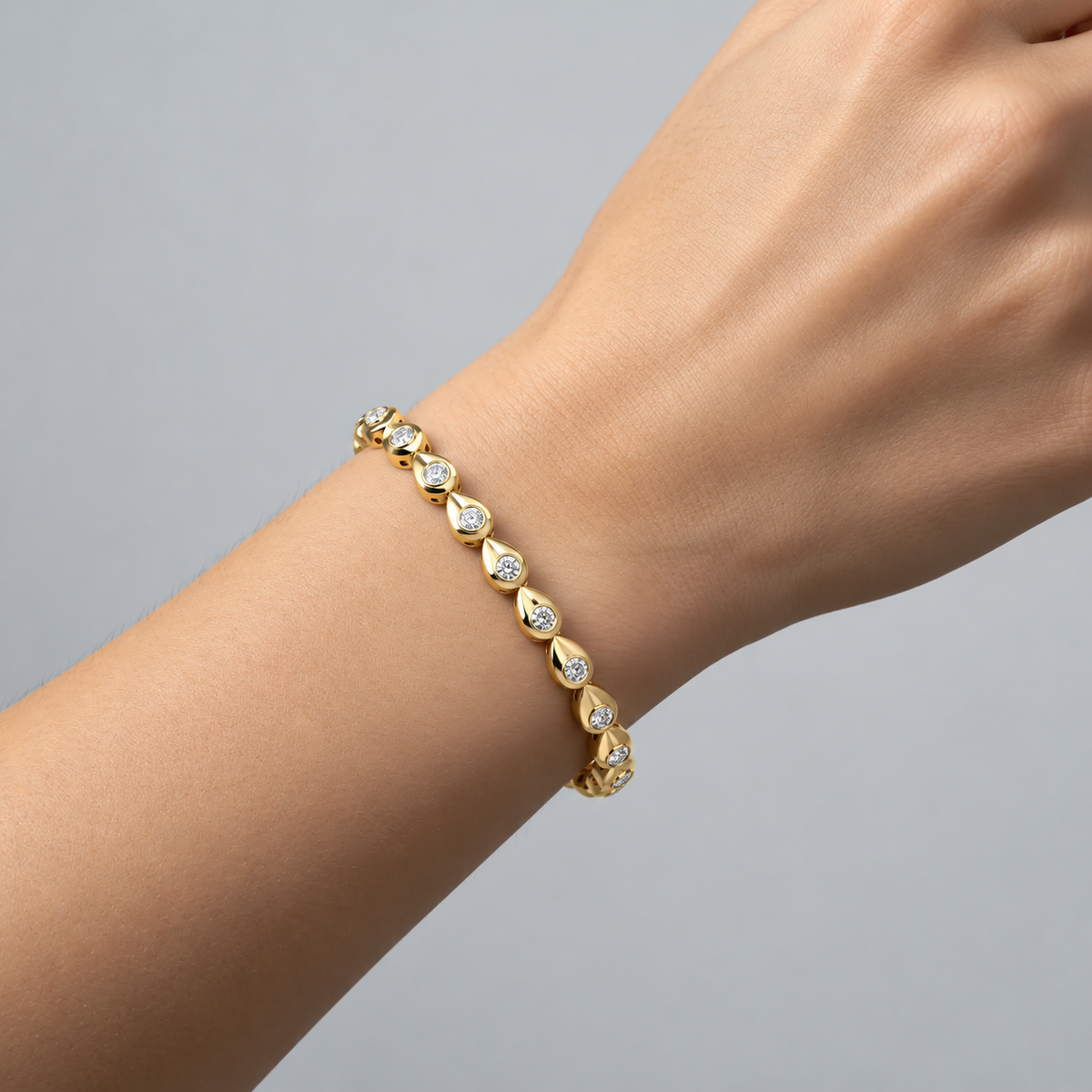 4.60 Carat Lab Grown Diamond Full Eternity Round Tennis Bracelet, IGI Certified