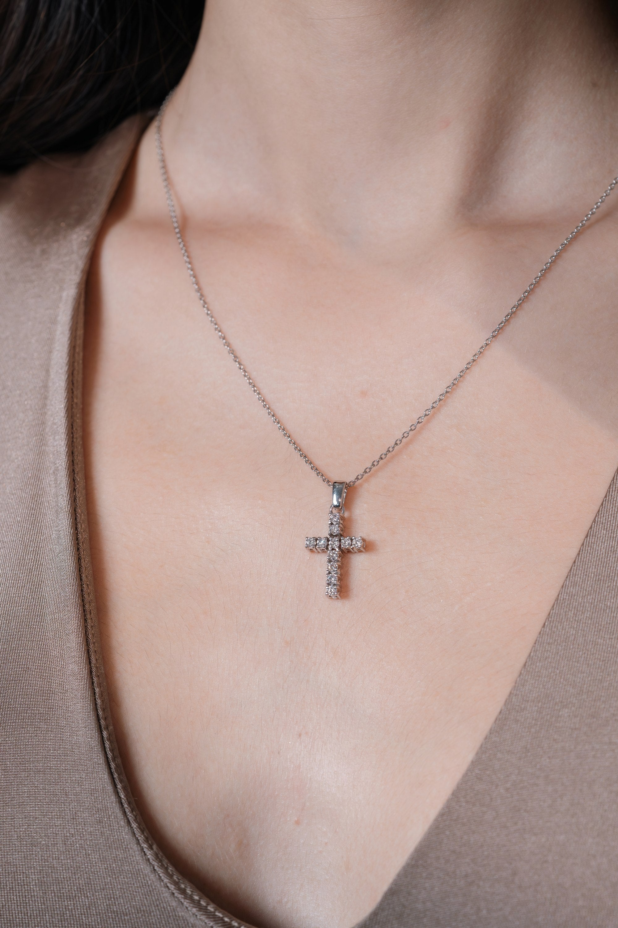 IGI Certified - 1/2 Ct. Lab Grown Diamond (VS/E-F) Cross Pendant - 925 Sterling Silver